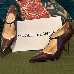 Classic Manolo patent leather, timeless Mary Jane’s in Bordeaux!!